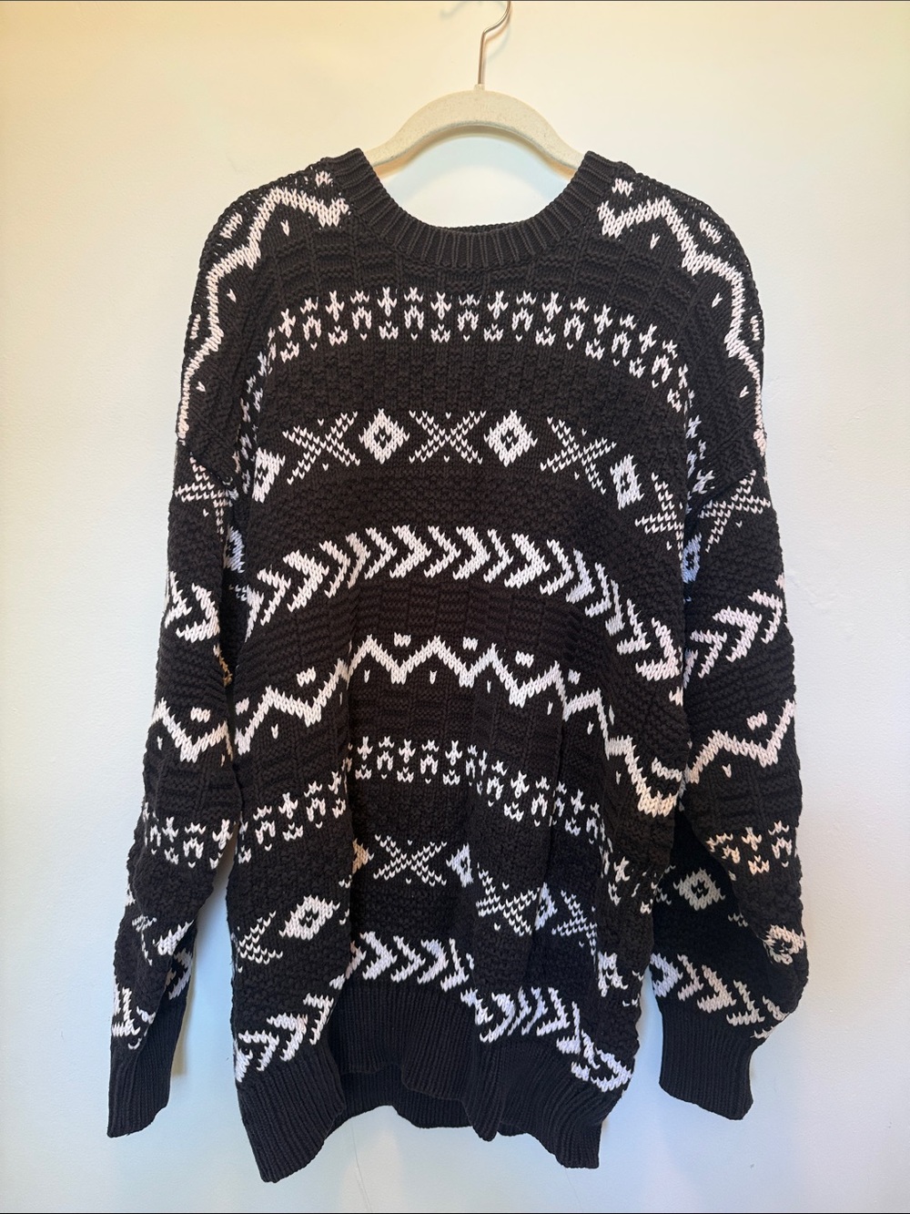 GAP Black and White Geometric Crewneck Sweater